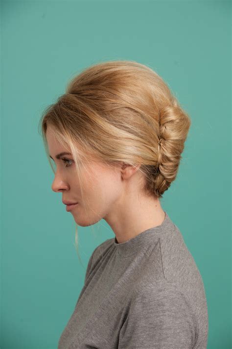 French twist - Hey everyone! Today I wanted to share with you two easy french twist updos! The first one is inspired by Kane Brown's wife's hair, that she wore to the recen...
